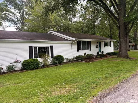 205 E Williams St, Benton, IL 62812 photo 22