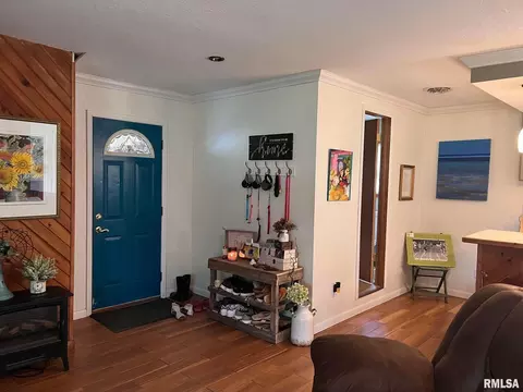 205 E Williams St, Benton, IL 62812 photo 20