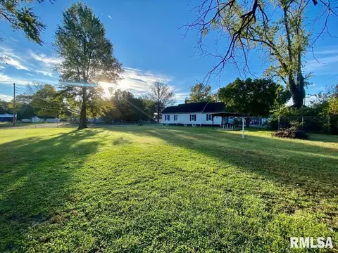 1420 Hester Ave, Centralia, IL 62801 photo 3