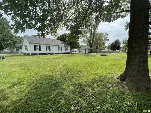 1420 Hester Ave, Centralia, IL 62801 photo 7