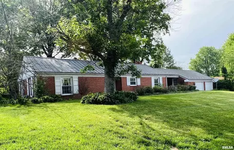 212 Apple Ln, Anna, IL 62906