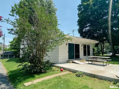105 S Green St, Anna, IL 62906 photo 10