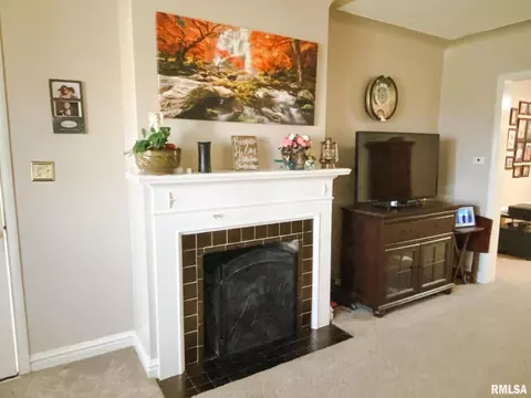 105 S Green St, Anna, IL 62906 photo 12