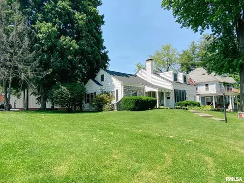 105 S Green St, Anna, IL 62906 photo 6