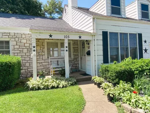 105 S Green St, Anna, IL 62906 photo 3