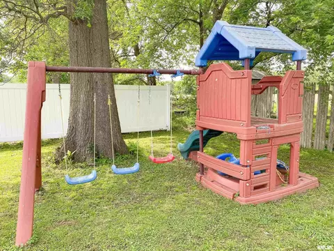 330 S State St, Flora, IL 62839 photo 57