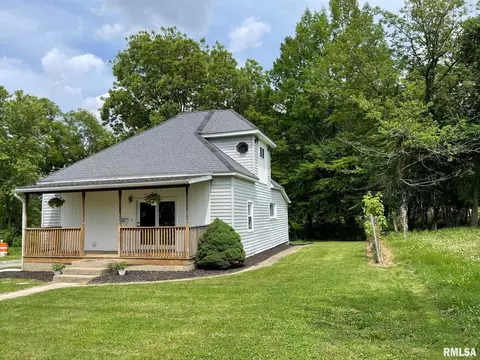 604 N State St, Christopher, IL 62822 photo 1