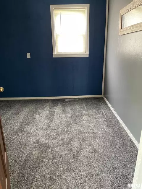 604 N State St, Christopher, IL 62822 photo 22