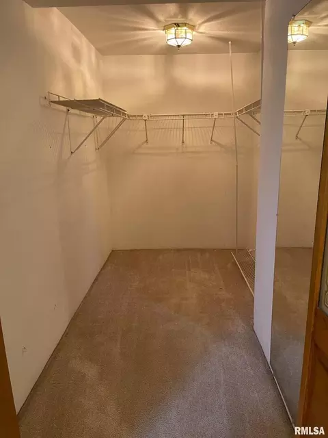 604 N State St, Christopher, IL 62822 photo 18