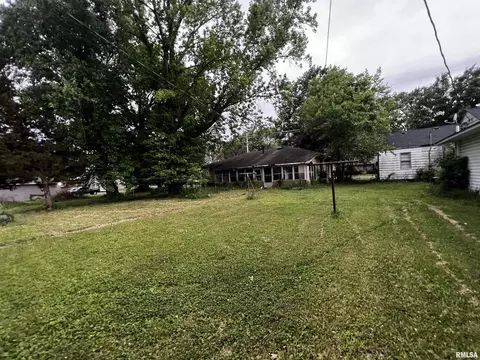 416 N 7th St, Herrin, IL 62948 photo 9