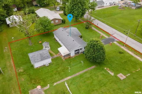 808 W Sylvia St, Christopher, IL 62822 photo 25