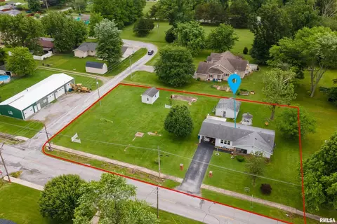 808 W Sylvia St, Christopher, IL 62822 photo 21