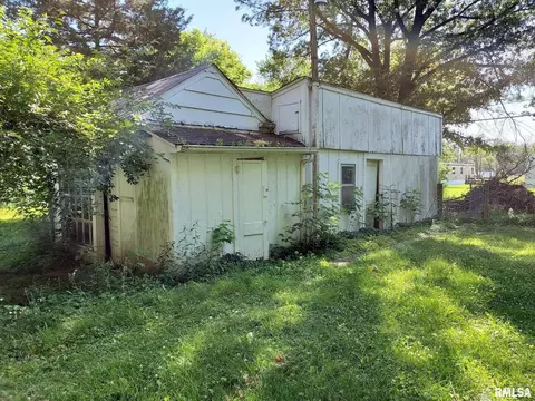 540 N Beech St, Centralia, IL 62801 photo 12