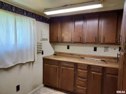 540 N Beech St, Centralia, IL 62801 photo 9