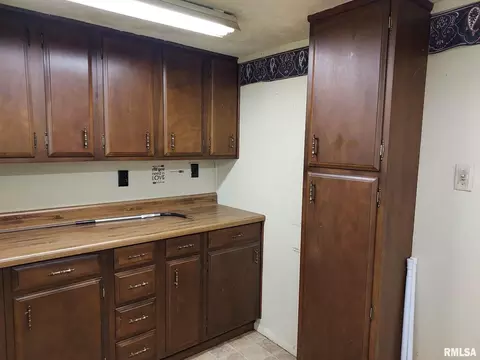540 N Beech St, Centralia, IL 62801 photo 8