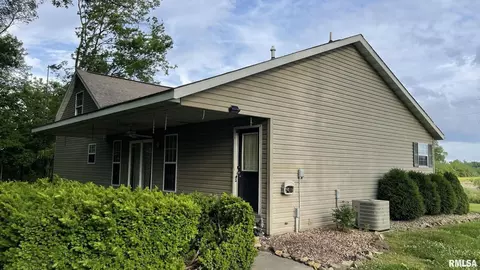 9381 Prairie Ridge Rd, Walsh, IL 62297 photo 7