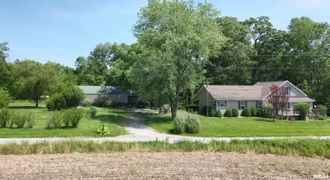 9381 Prairie Ridge Rd, Walsh, IL 62297 photo 1