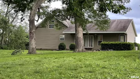 9381 Prairie Ridge Rd, Walsh, IL 62297 photo 6
