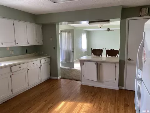 817 E 5th St, Metropolis, IL 62960 photo 8