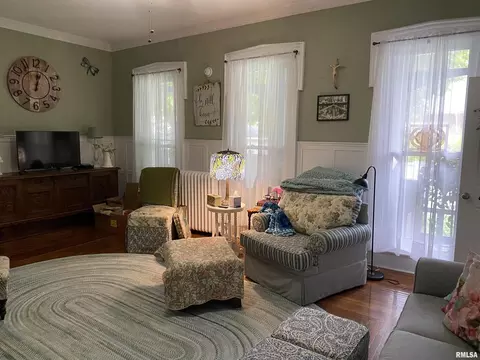 210 S Maple St, Centralia, IL 62801 photo 11