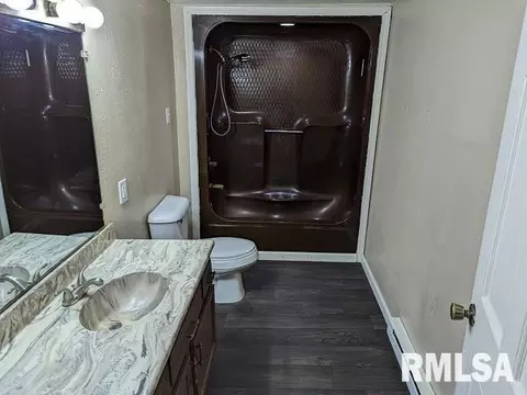 805 W Madison St, Herrin, IL 62948 photo 10