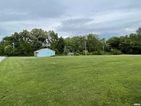 1401 Elizabeth Rd, Carmi, IL 62821 photo 17