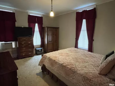 703 3rd St, Carmi, IL 62821 photo 7