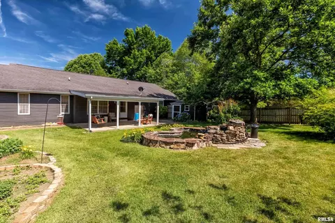 1209 Tanglewood Dr, Herrin, IL 62948 photo 25