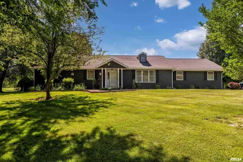1209 Tanglewood Dr, Herrin, IL 62948 photo 2