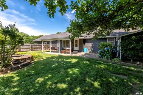 1209 Tanglewood Dr, Herrin, IL 62948 photo 24