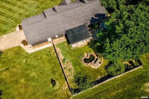 1209 Tanglewood Dr, Herrin, IL 62948 photo 32