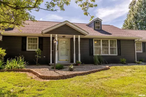 1209 Tanglewood Dr, Herrin, IL 62948 photo 4