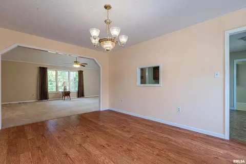 1209 Tanglewood Dr, Herrin, IL 62948 photo 8