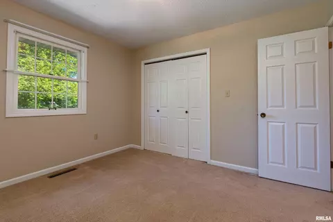 1209 Tanglewood Dr, Herrin, IL 62948 photo 15