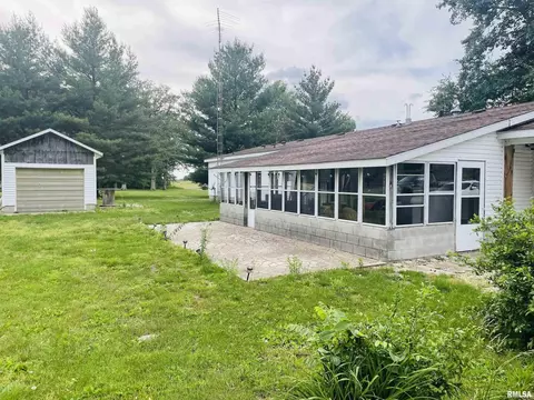3881 Kell Rd, Centralia, IL 62801 photo 4