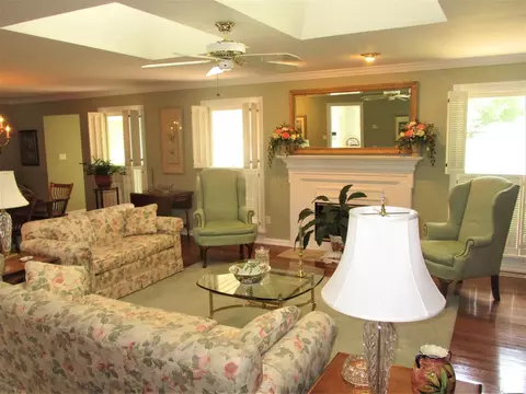 300 Bailey Ln, Benton, IL 62812 photo 7