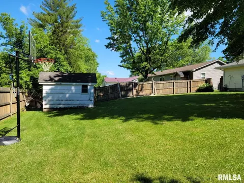 110 Evergreen Dr, Anna, IL 62906 photo 2