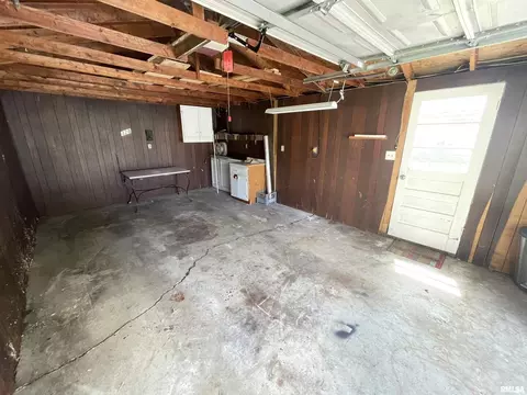 328 Jefferson Ave, Flora, IL 62839 photo 48
