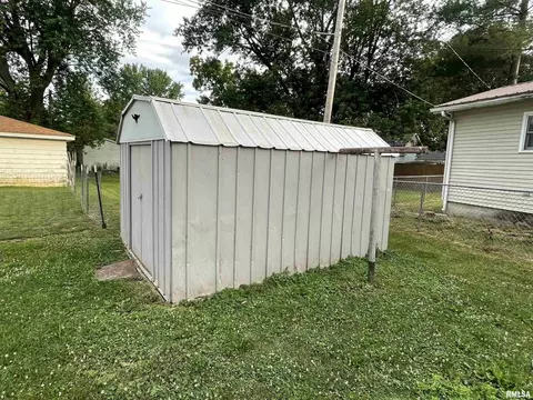 328 Jefferson Ave, Flora, IL 62839 photo 43