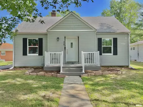 328 Jefferson Ave, Flora, IL 62839 photo 1