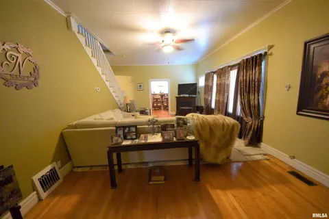 401 E 9th St, Johnston City, IL 62951 photo 26