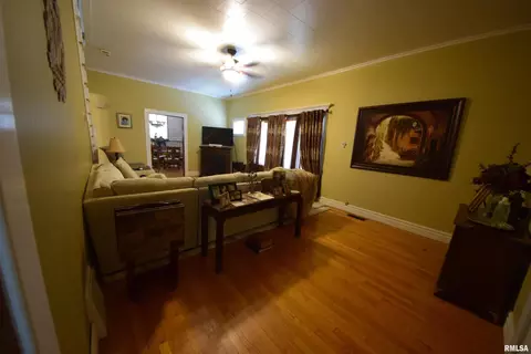 401 E 9th St, Johnston City, IL 62951 photo 23