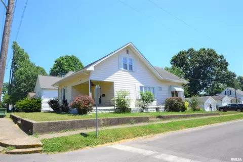 401 E 9th St, Johnston City, IL 62951 photo 3
