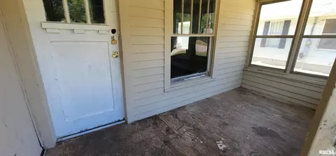 811 S Thomas St, Christopher, IL 62822 photo 8