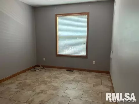 20407 Ewing Rd, Ewing, IL 62836 photo 6
