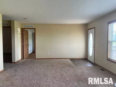 20407 Ewing Rd, Ewing, IL 62836 photo 10