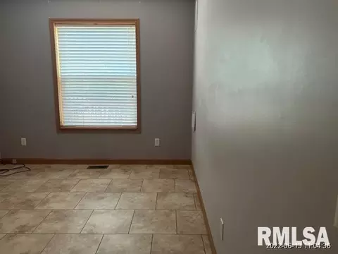20407 Ewing Rd, Ewing, IL 62836 photo 5
