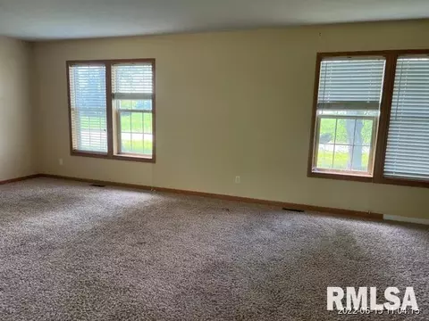 20407 Ewing Rd, Ewing, IL 62836 photo 7