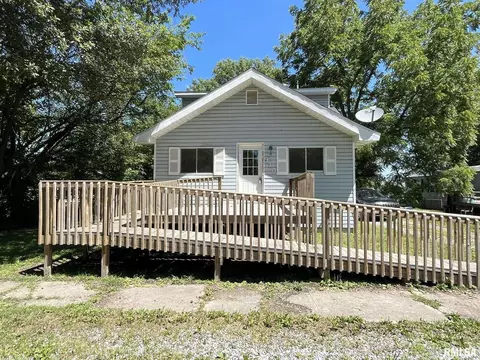 910 E Kell St, Centralia, IL 62801 photo 2