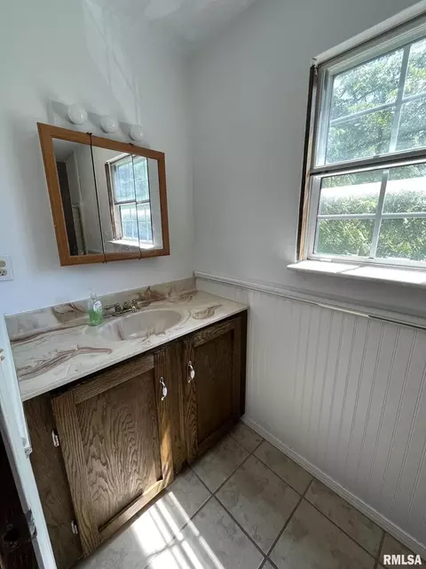 910 E Kell St, Centralia, IL 62801 photo 19